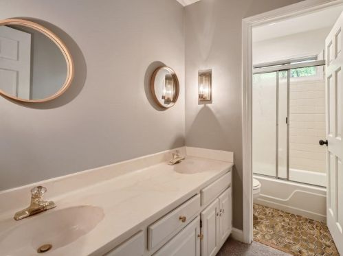 5100 Hidden Branches Cir, Atlanta GA  30338-4021 exterior