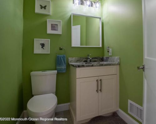 23 Chiswick Ct, Jackson Twp NJ  08527-1257 exterior