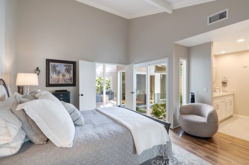 24 Whistling Swan, Irvine CA 92604-4527 exterior