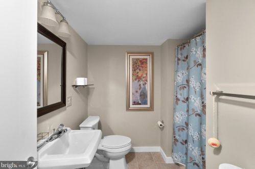 11102 Willow Bottom Dr, Columbia MD 21044-1069 exterior