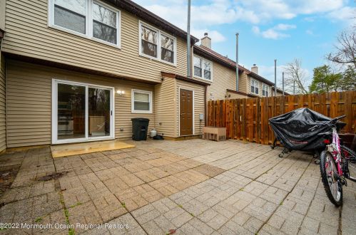 17 Heritage Ter, Jackson Twp NJ 08527-2238 exterior