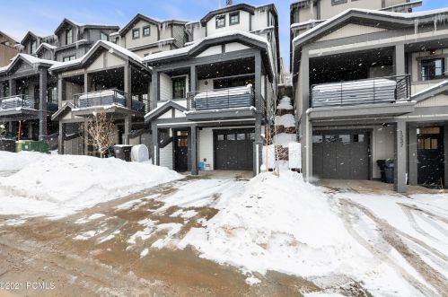 1231 Lowell Ave, Park City UT 84060-5115 exterior