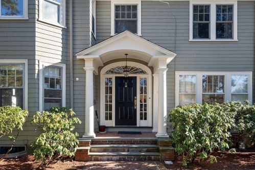 247 Brookline St, Newton, MA 02459-3139