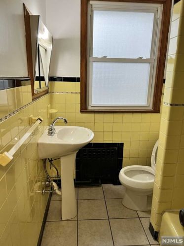 659 Elm St, Kearny NJ  07032-3716 exterior