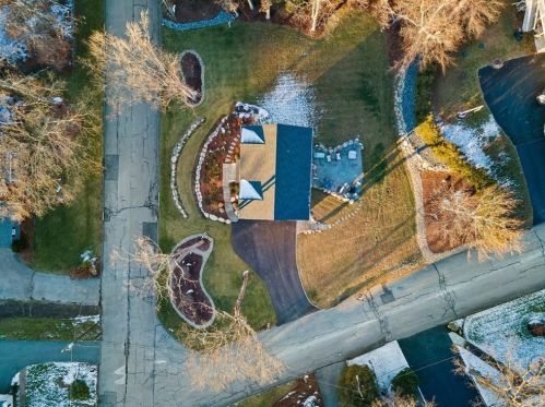 106 Gregory Dr, Seekonk MA  02771-4308 exterior