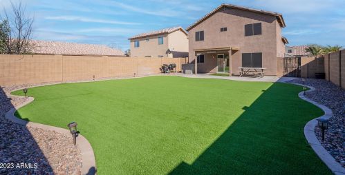 1818 63rd Dr, Phoenix AZ  85043-5748 exterior