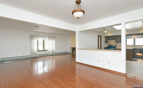 69 Sunset Ln, Tenafly NJ  07670-1632 exterior