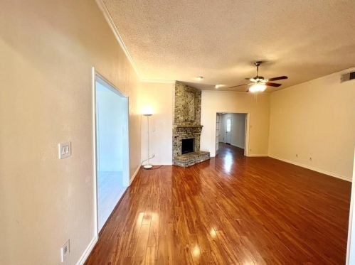 5229 Wood Creek Ln, Garland TX  75044-4941 exterior