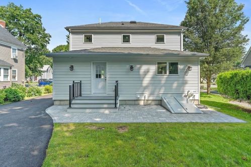 363 Pleasant St, Milton MA  02186-4764 exterior