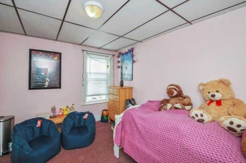 9 Lund St, Worcester MA 01607-1117 exterior