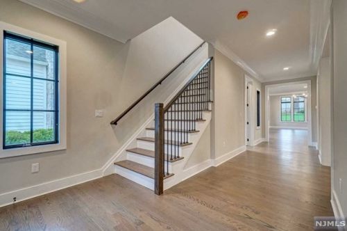 158 Magnolia Ave, Tenafly NJ  07670-1828 exterior