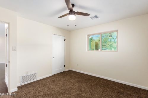 1427 El Camino Dr, Phoenix AZ 85051-4626 exterior