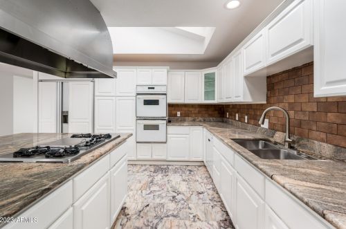 3315 Christy Dr, Phoenix AZ  85029-4230 exterior