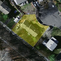18 Spiers Rd, Newton MA  02459-3711 aerial view