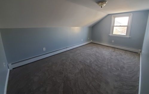 118 Raymond St, Fall River MA 02723-2823 exterior