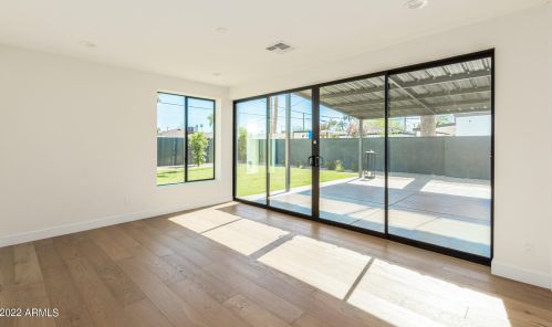 1253 Cambridge Ave, Phoenix AZ  85006-1102 exterior