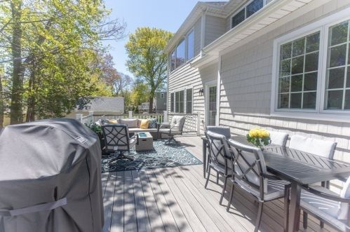 21 Clf Rd, Hingham MA 02043-1452 exterior