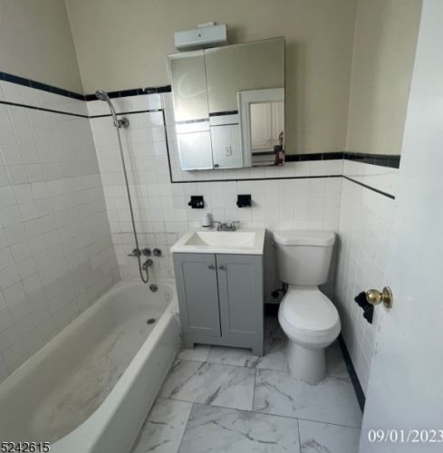 32 Windsor St, Kearny NJ 07032-2069 exterior