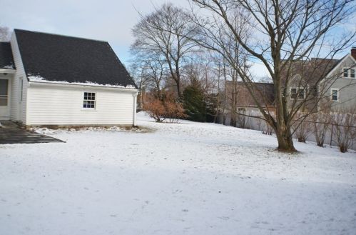 1686 Beacon St, Newton MA 02468-1463 exterior