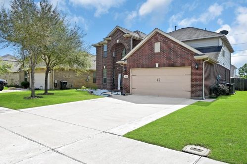 6023 Carnaby Ln, Richmond TX  77471-4582 exterior