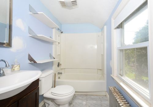 282 June St, Worcester MA 01602-3257 exterior