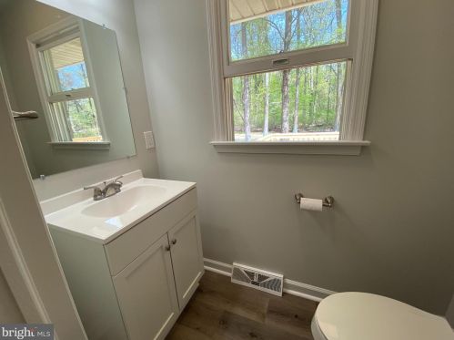 28078 Gaunts Bridge Rd, Columbus NJ  08022-1812 exterior