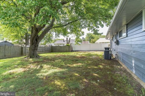 1493 Delsea Dr, West Deptford NJ 08093-1159 exterior