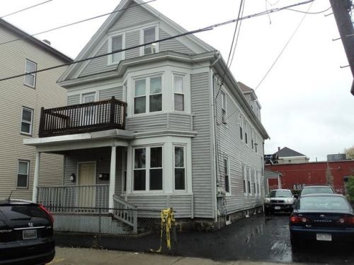 7 Exchange St, Lawrence, MA 01841-3129