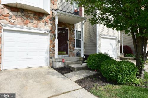 116 Cypress Ct, West Deptford NJ  08096-5154 exterior