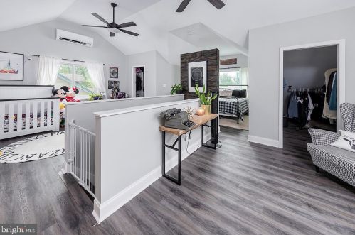 122 Sta Dr, West Deptford NJ 08096-3543 exterior