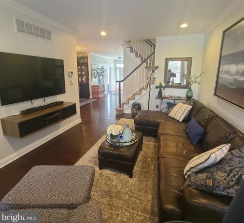 148 Burnet Cres, Trenton NJ 08691-4151 exterior