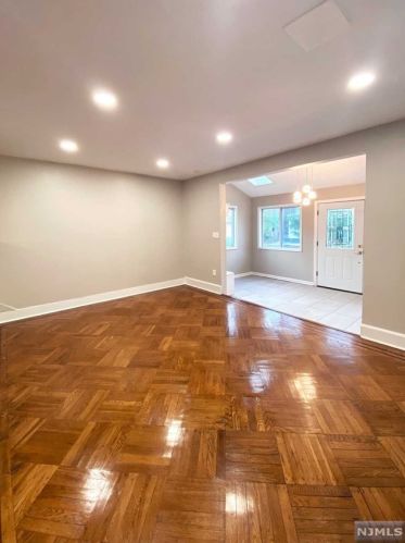 174 Stuyvesant Ave, Kearny NJ  07032-3750 exterior