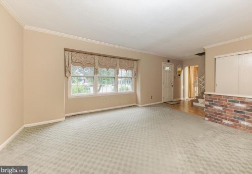 247 King St, West Deptford NJ 08096-2229 exterior