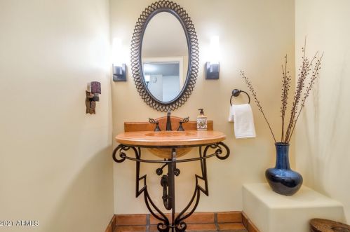 9416 47 St, Phoenix AZ 85028-5204 exterior