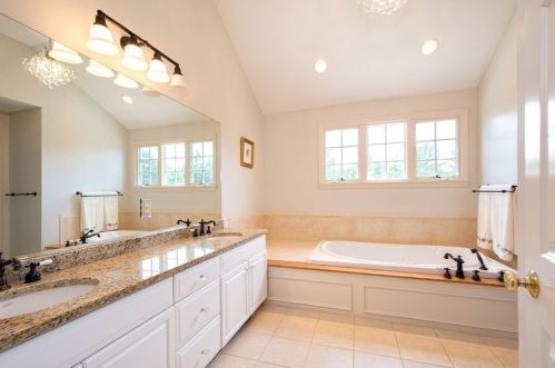 44 Mounce Farm Way, Marshfield MA  02050-8240 exterior