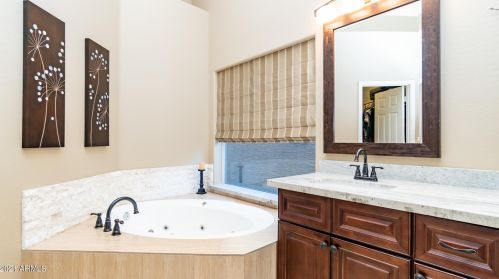 14057 33 St, Phoenix AZ 85032-7201 exterior