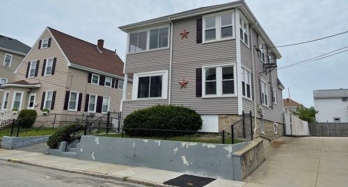 240 Barnes St, Fall River MA  02723-4006 exterior