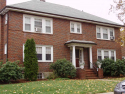 115 Langdon St, Newton, MA 02458-1982