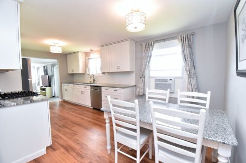 940 Newman Ave, Seekonk, MA 02771-4412