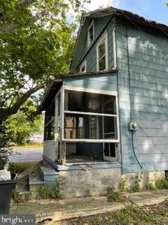 16 Fisher Ave, West Deptford, NJ 08093-2138