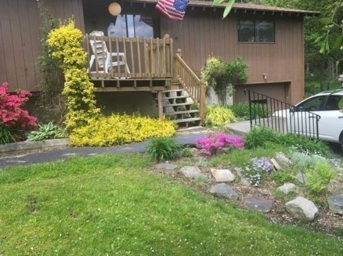 39 Brook St, Shrewsbury, MA 01545-4804