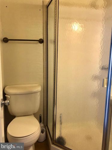 1030 6 St, Philadelphia PA 19140-3327 exterior