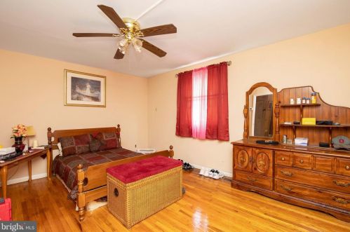 167 Ambler St, West Deptford, NJ 08093-1449