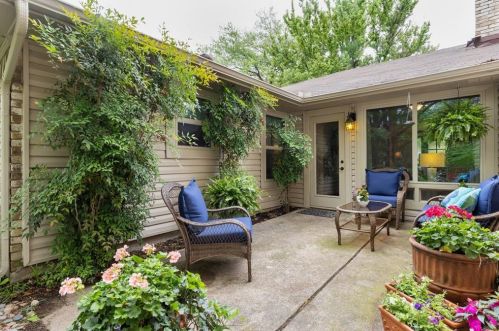 441 Country Vw Ln, Garland TX 75043-5612 exterior