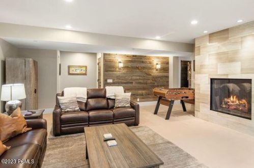 8035 Glenwild Dr, Park City UT 84098-5592 exterior