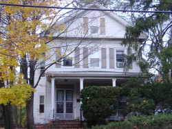 885 Beacon St, Newton, MA 02459-1822