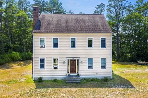 27 Agawam Rd, Plymouth, MA 02360-3217