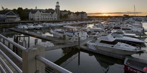 39 Harbourside Rd, Quincy MA 02171-1556 exterior