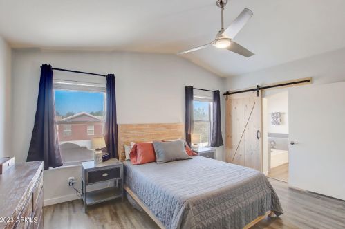 17806 13 Pl, Phoenix AZ 85014-1119 exterior