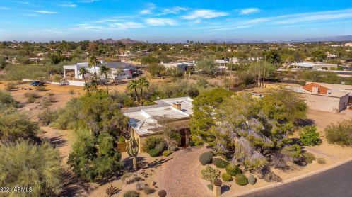 9416 47 St, Phoenix AZ 85028-5204 exterior